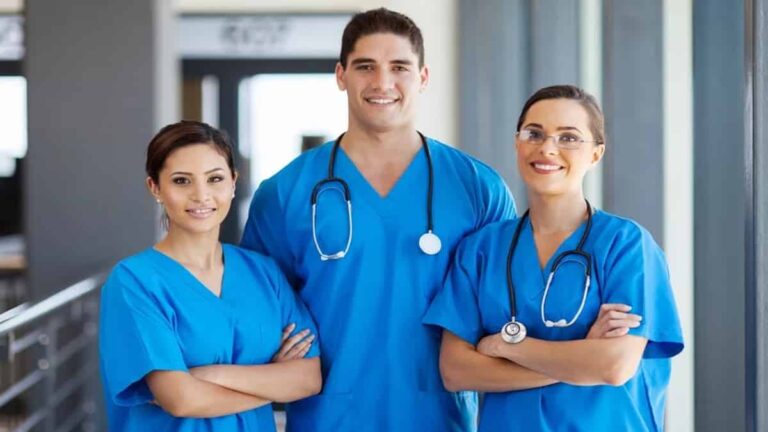 Becoming a Registered Nurse